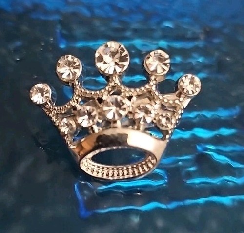 Tiara crown brooch textured - tiara,